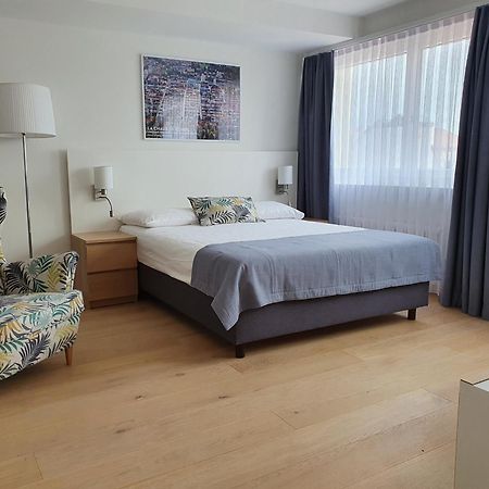 Athmos Residence - Hotel ラショー・ド・フォン エクステリア 写真